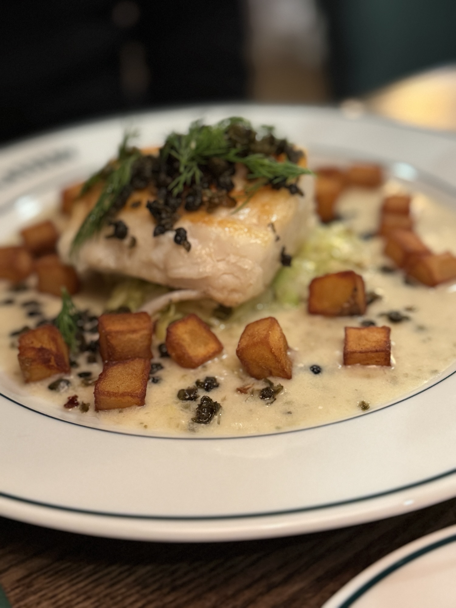 Torskrätt på restaurang Glassery i Örebro, elegant uppläggning